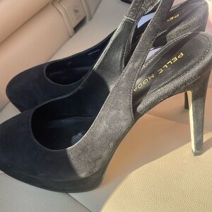 Pelle Moda Elegant Black Slingback Heels